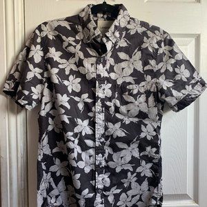 Lands End Shirt sleeve button up shirt